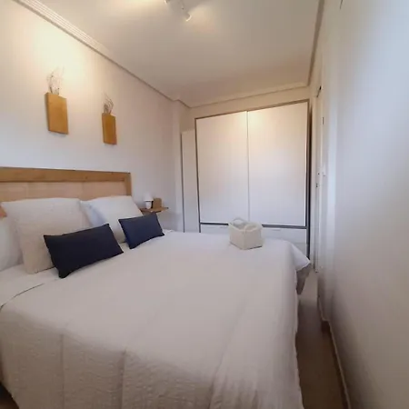 Coqueto Con Parking Apartment Laredo